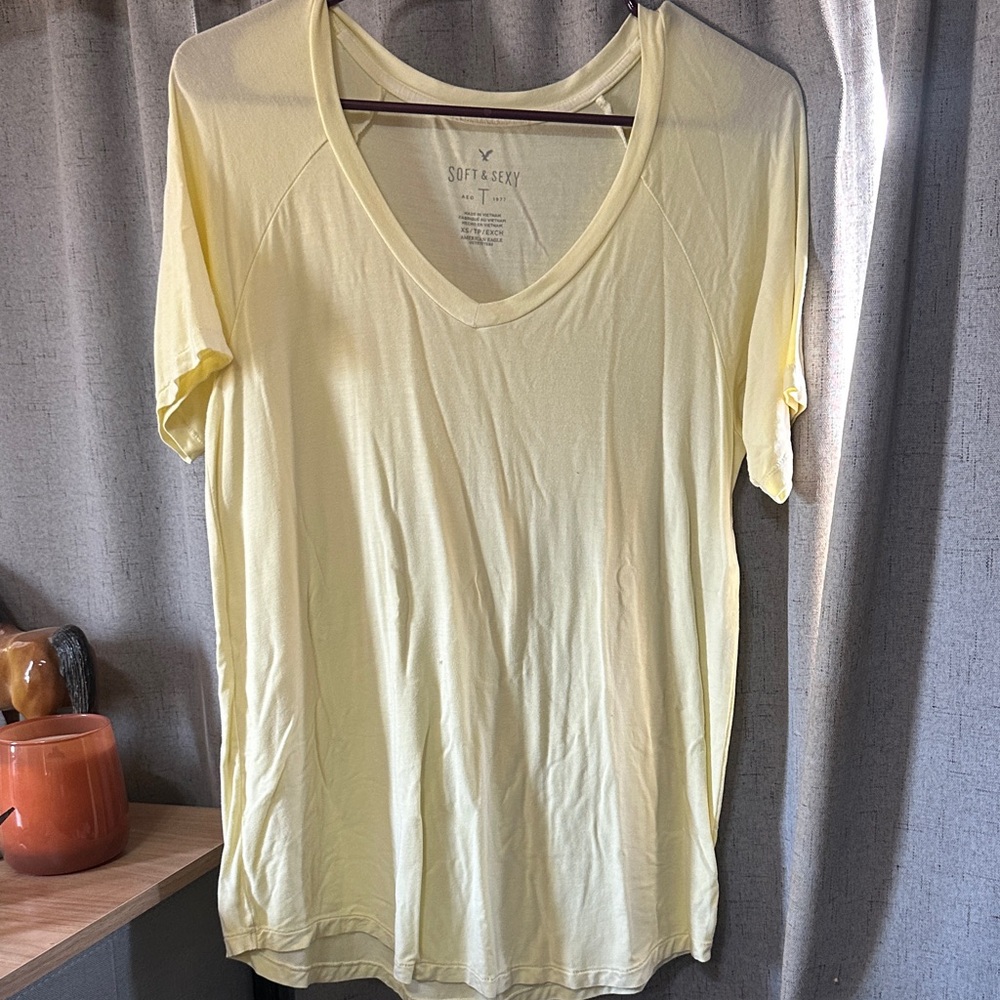 American Eagle Outfitters Soft Yellow V-Neck Tee